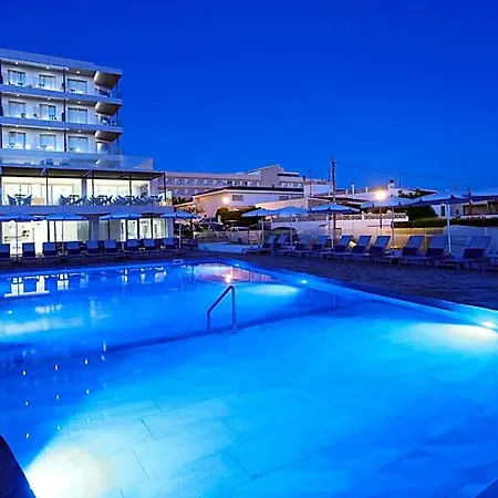 فندق Mar Azul Pur Estil & - Adults Only كالا راتخاذا