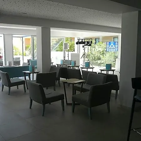 فندق Mar Azul Pur Estil & - Adults Only كالا راتخاذا